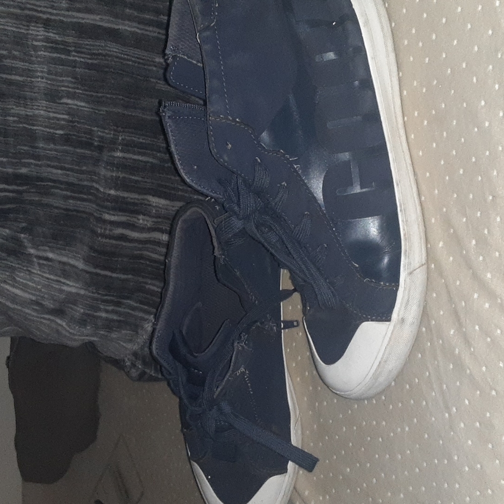 Zara destroyed look tennishoes